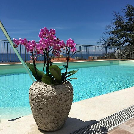 Hotel Mediterraneo Cavi di Lavagna Ngoại thất bức ảnh