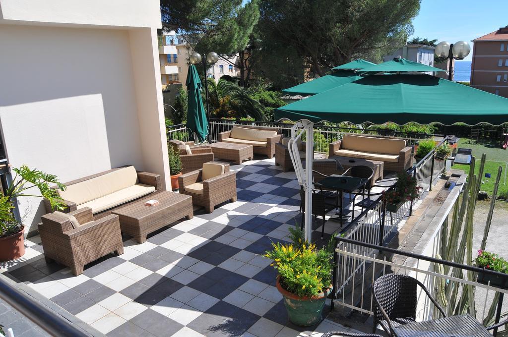 Hotel Mediterraneo Cavi di Lavagna Ngoại thất bức ảnh