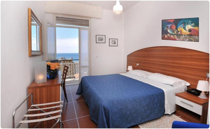 Hotel Mediterraneo Cavi di Lavagna Ngoại thất bức ảnh